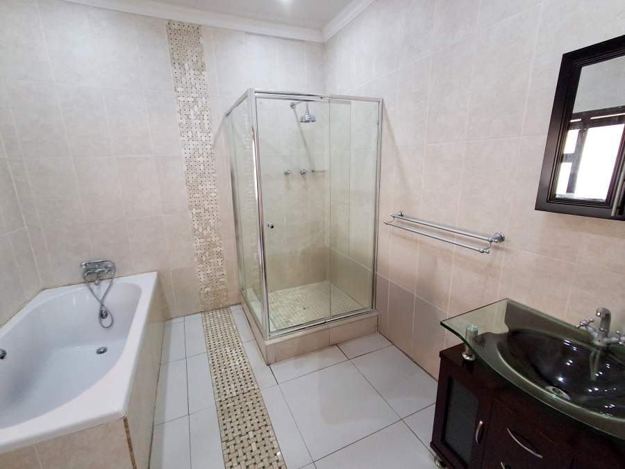 3 Bedroom Property for Sale in Jim Fouchepark Free State